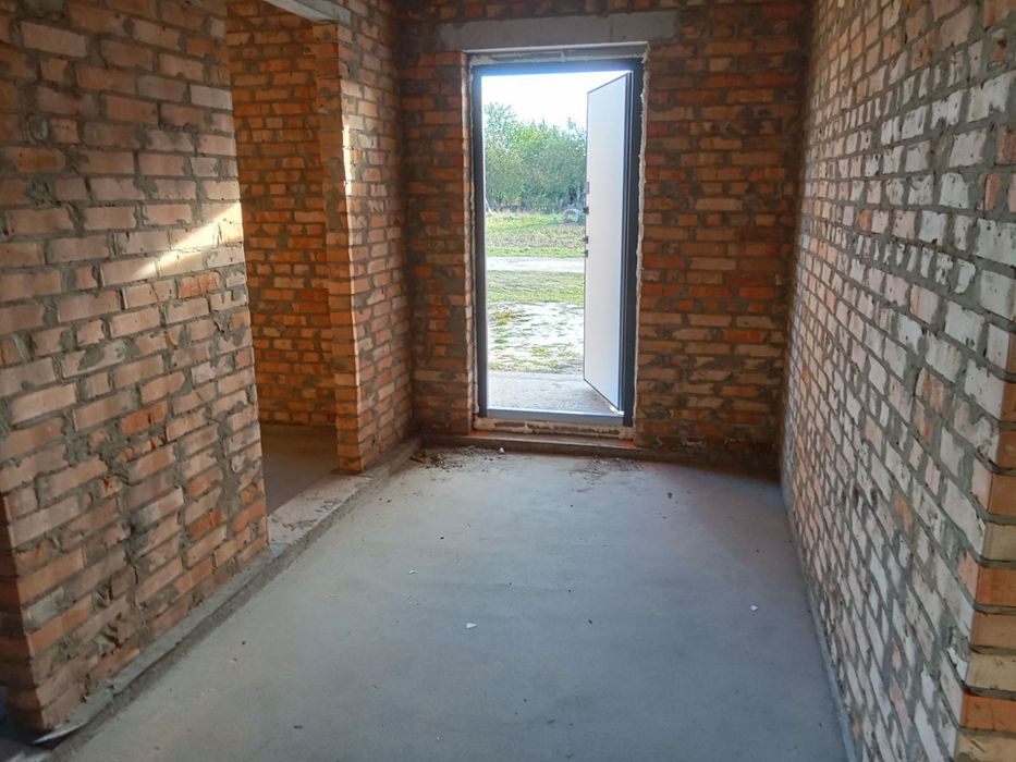 ПРОДАМ  м.Рівне Біла Криниця