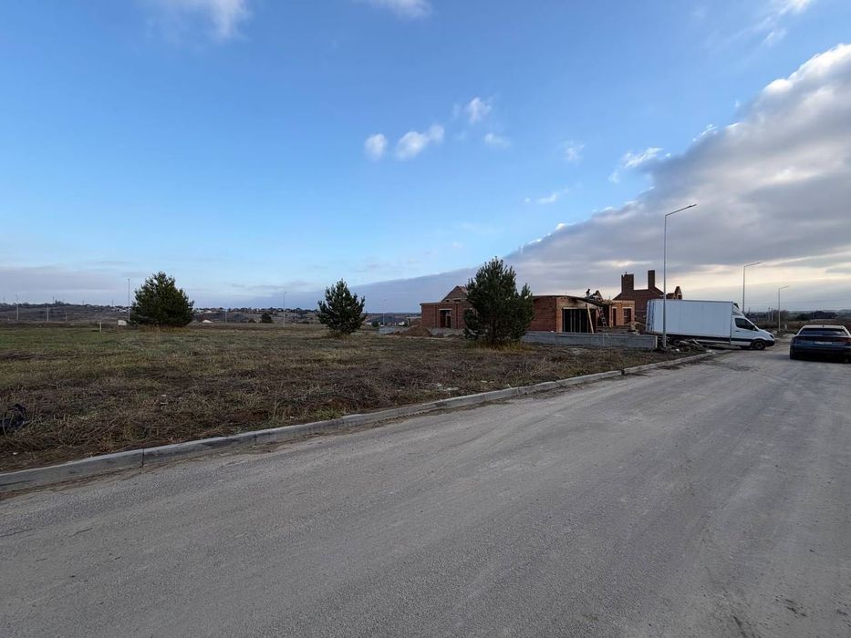 Продаж земельної ділянки "На Щасливому"