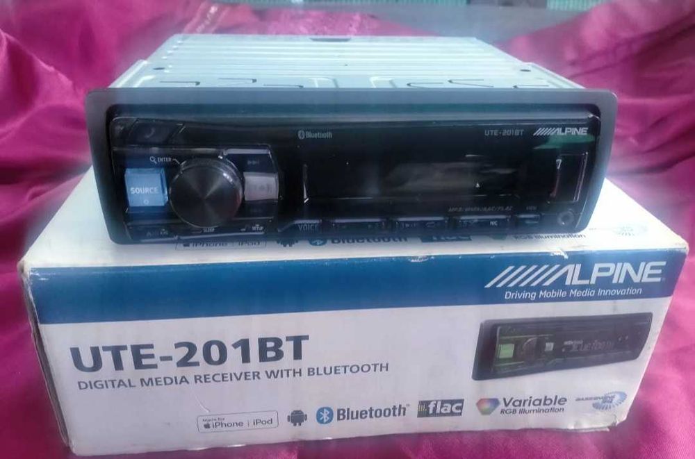 Alpine UTE 201 BT