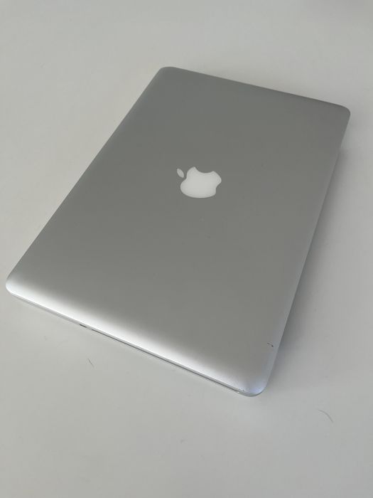 MacBook Pro 15” (i5), 512GB