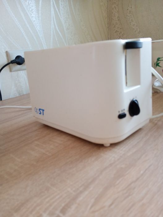 Продам тостер . Производство Китай.