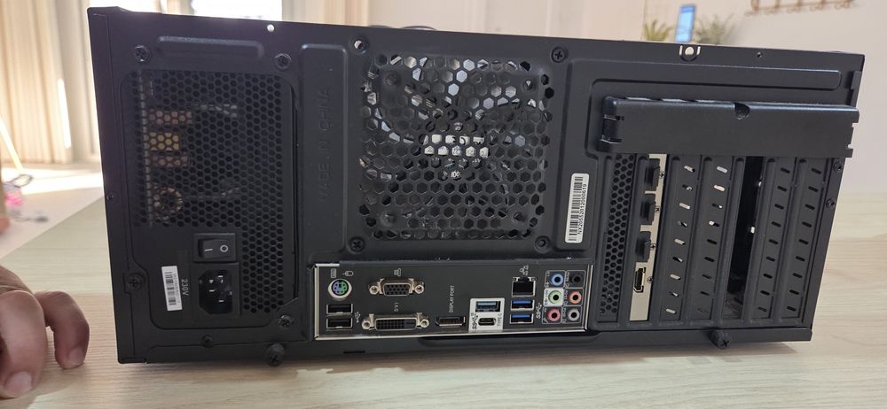 Torre PC Gaming RTX4070