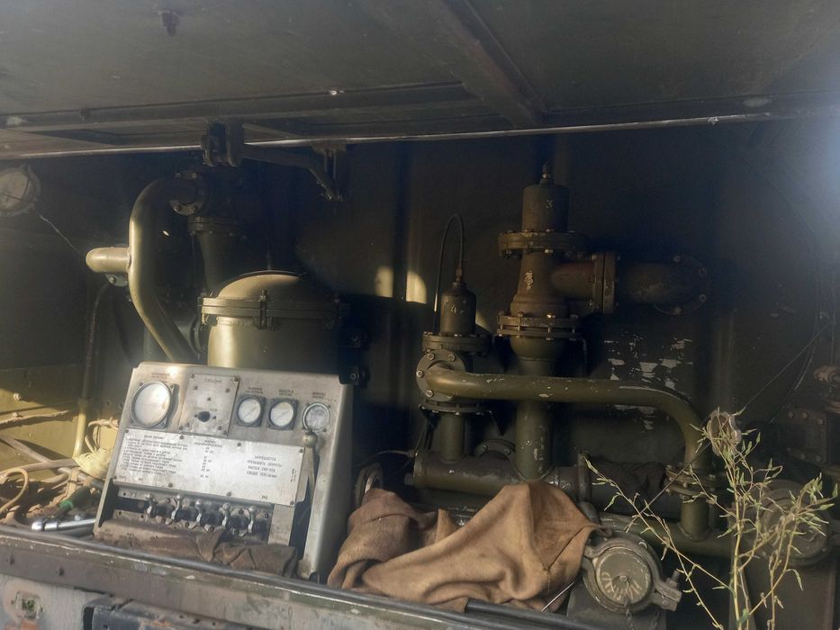 Паливозаправщик бензовоз