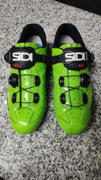 Sapatos Sidi de estrada