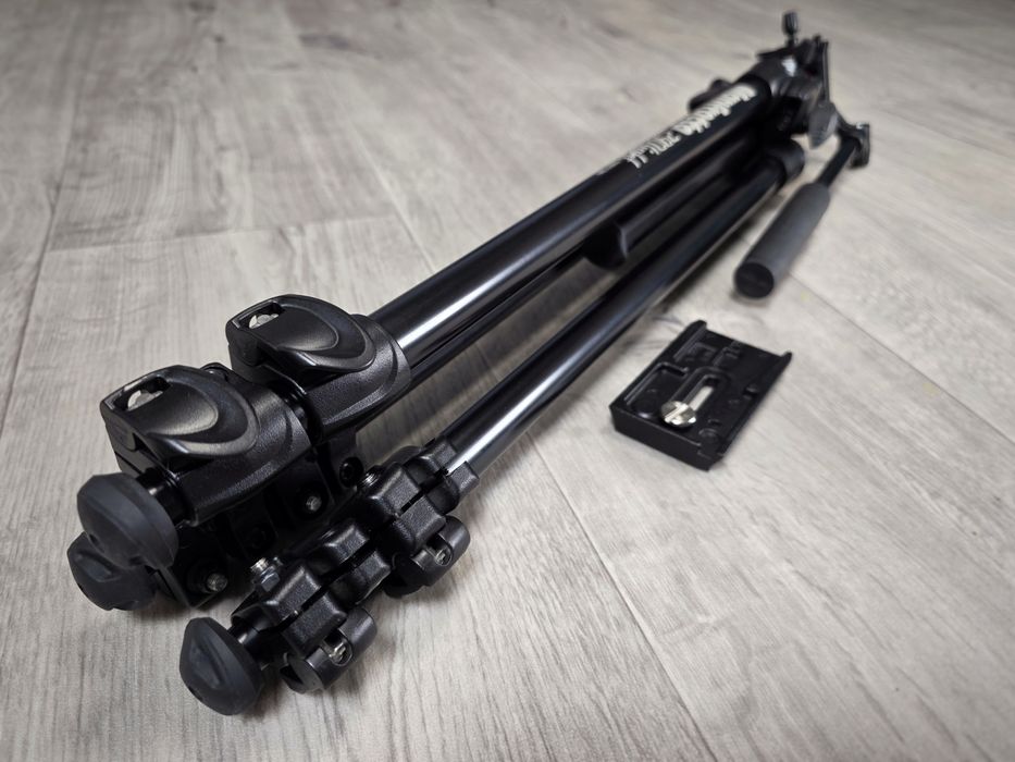 НОВИЙ штатив Manfrotto Befree 290Light  (MK290LTA3) з рідинною головою