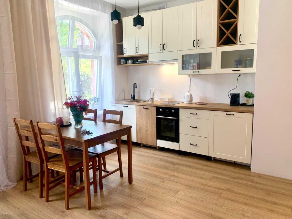 Świeżo po remoncie! Pierwszy najem–43m² dla 2 studentek/studentów na Nikiszowcu