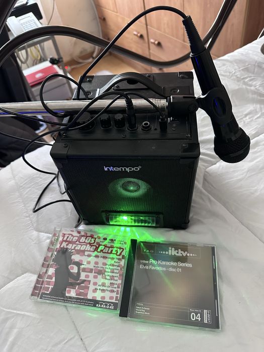 Karaoke intempo como novo
