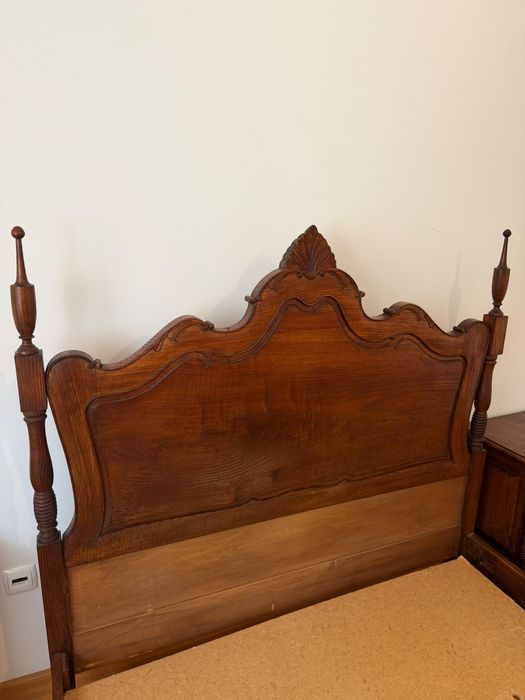 Mobília de quarto completa - Estilo Clássico