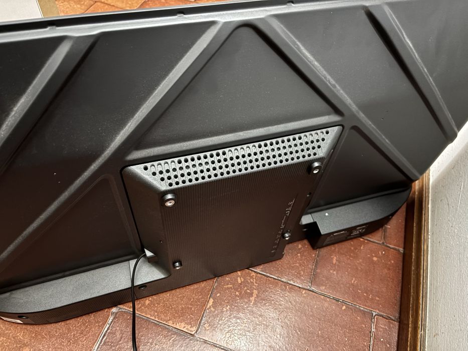 Smarttv Hisense 40” danificada