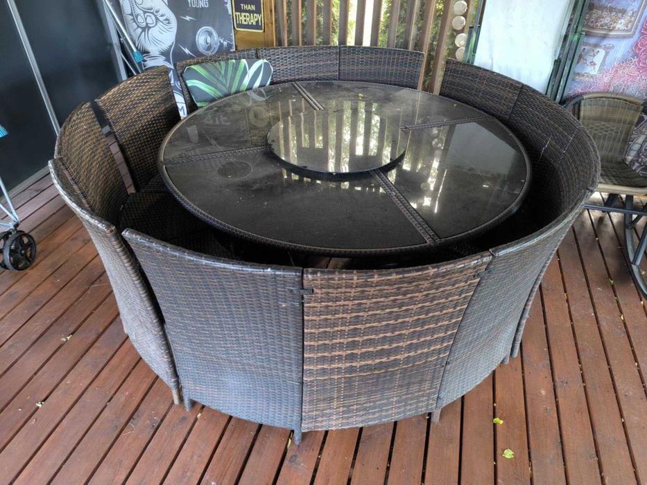 zestaw mebli ogrodowych