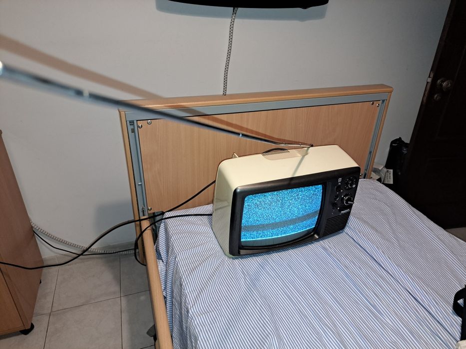 Tv preto e branco Panasonic