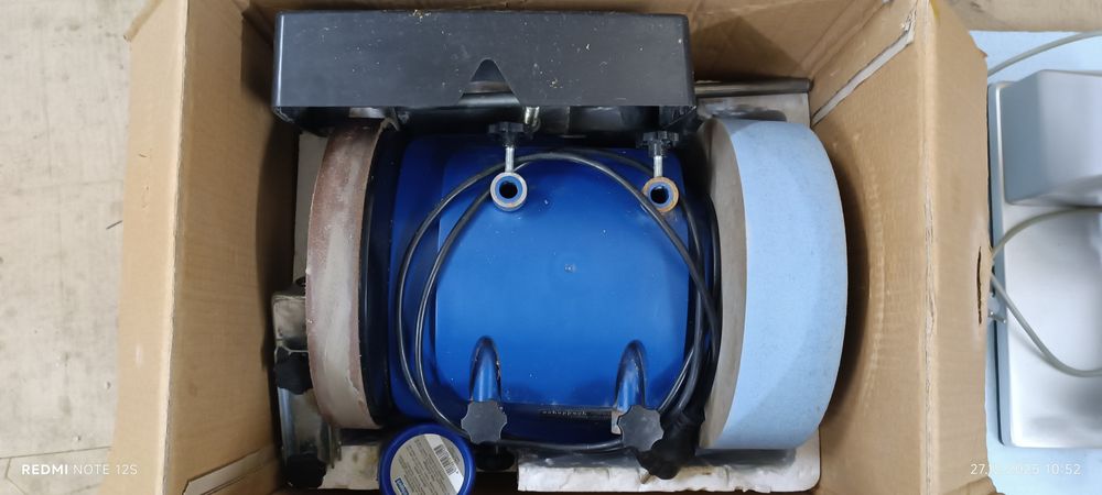 Шліфувально-полірувальний верстат Scheppach TiGer 3000VS