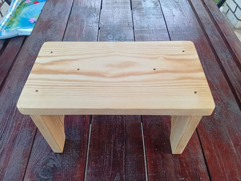 Подставка для ног, табурет, скамейка, стульчик. Деревянная