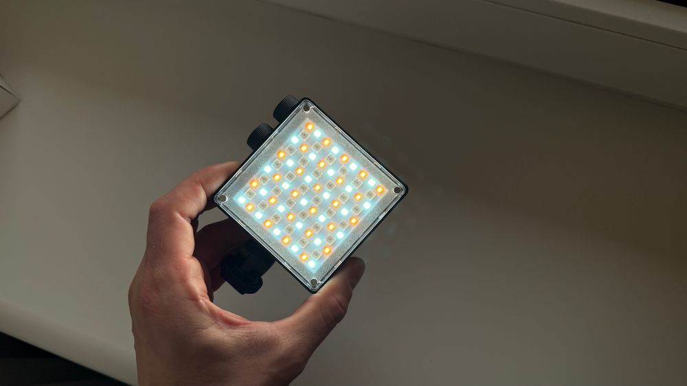 Відеосвітло Ulanzi LE20 20W Pocket RGB