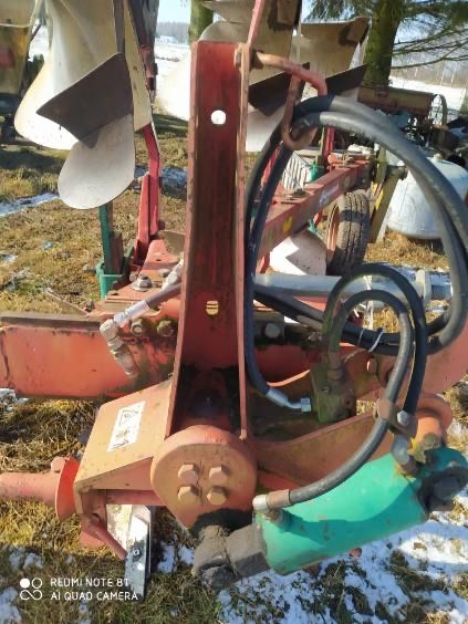 pług 3 skibowy obracany Kverneland VD 95