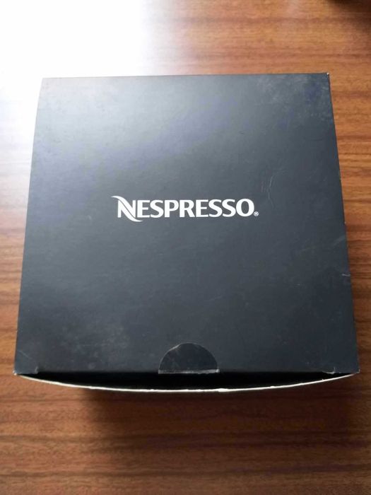 Conjunto Chávena e pires Nespresso Pure Lungo