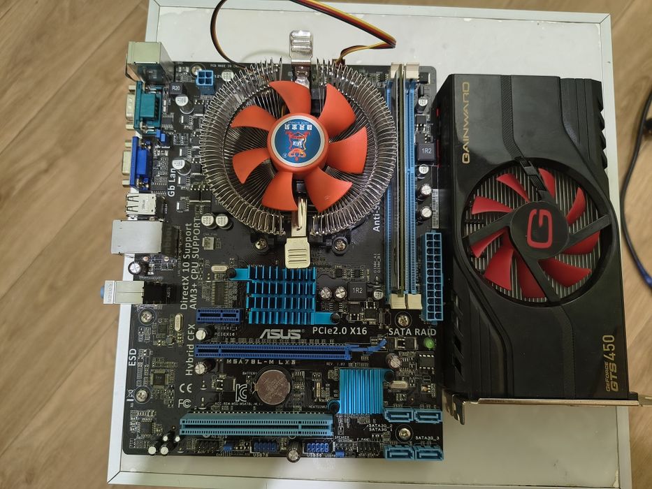 Продам комплект материнка, процессор, видеокарта