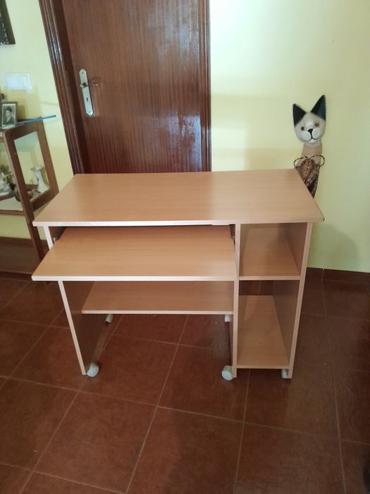 Secretária Em Madeira