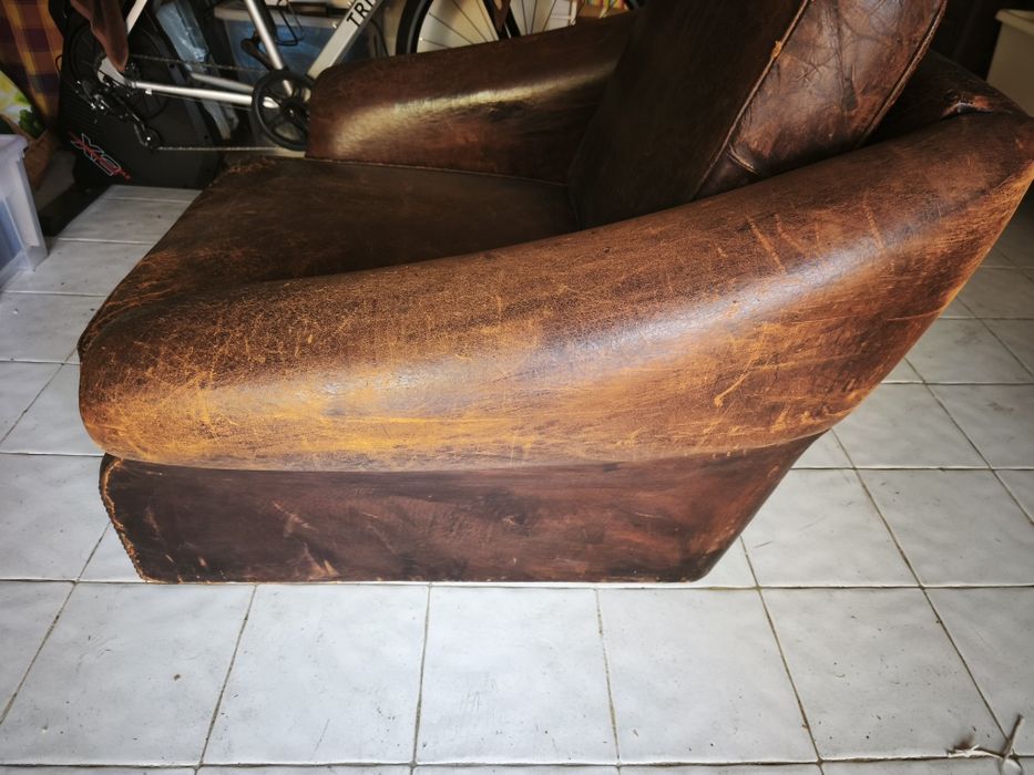 Cadeirão cabedal
