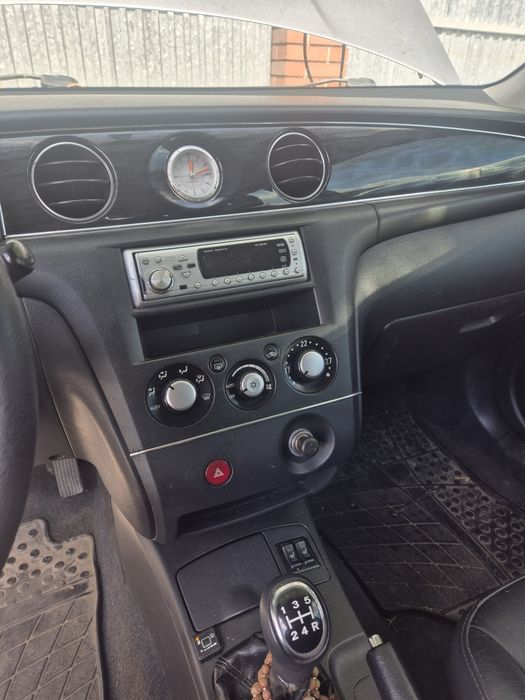 mitsubishi outlander 1 2004 2.0 Г/Б