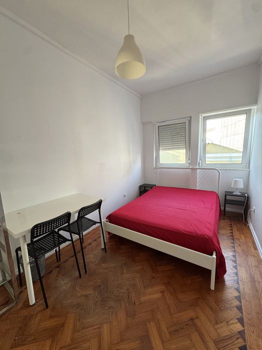 Alugar Quarto Almada