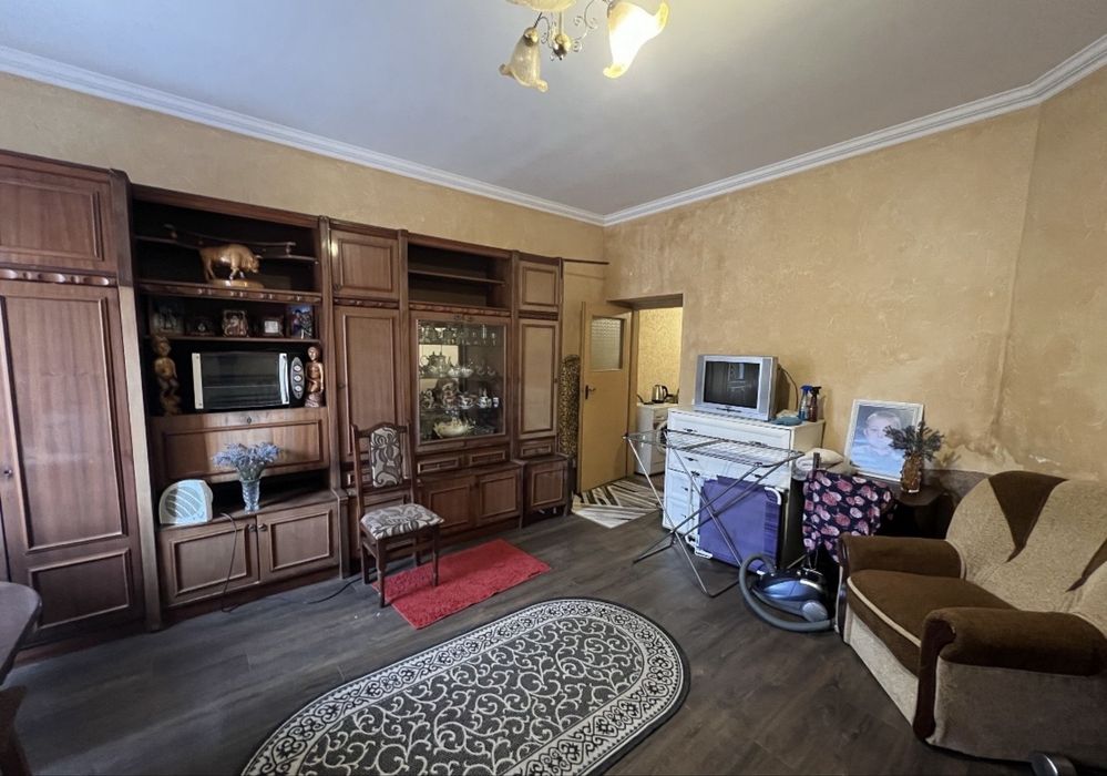 Продаж великоі ОДНУШКИ в центрі