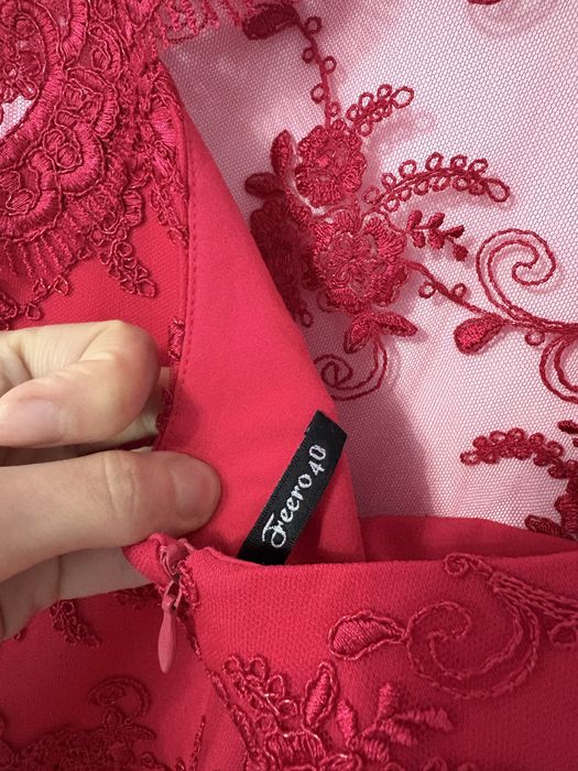 Sukienka balowa czerwona