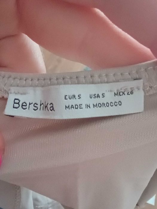 Top na ramiączkach Bershka S