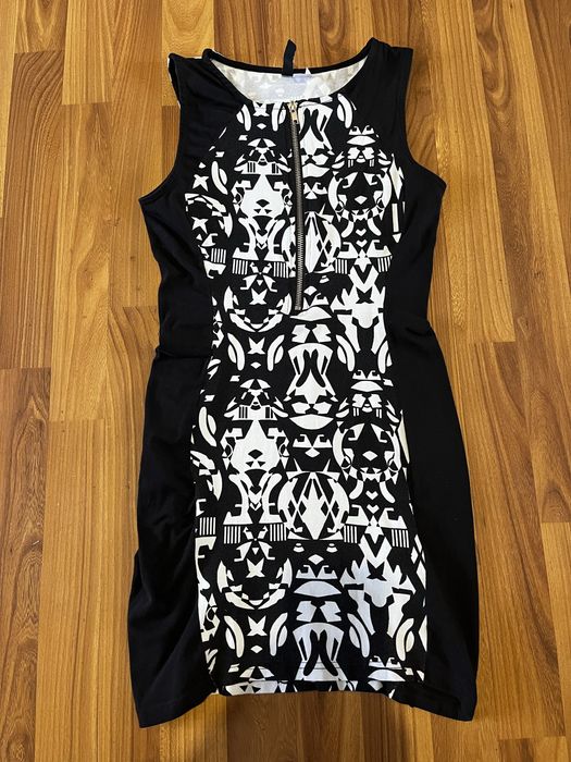 Сукня жіноча.