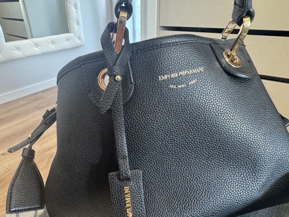 Mala preta Emporio Armani