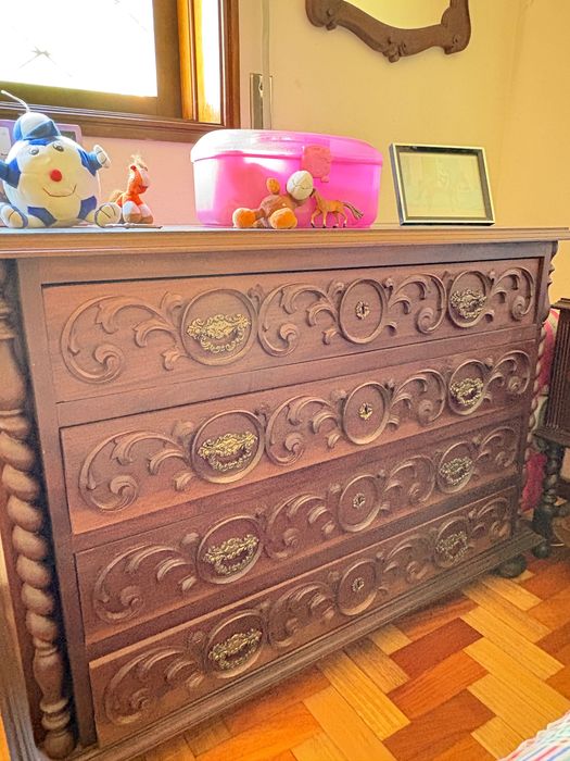 Quarto completo em madeira