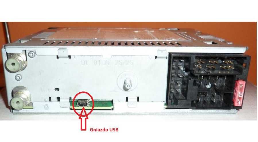 Oryginalny kabel, złącze USB do radia Blaupunkt: HAMBURG MP57, MP68