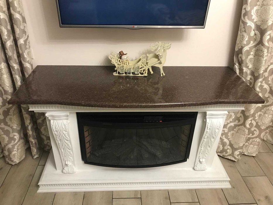 Гранітні вироби сходи, підвіконня, накривки, стільниці, плитка, кришки