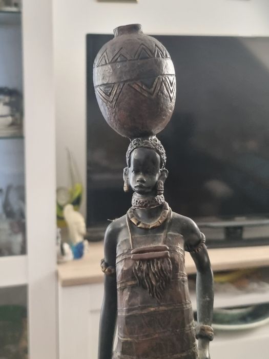 Figurka afrykanki