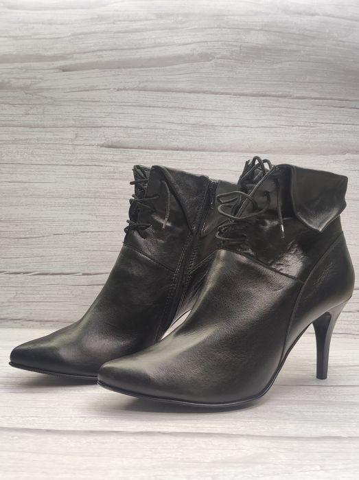 Жіночі ботінки (39 р.)