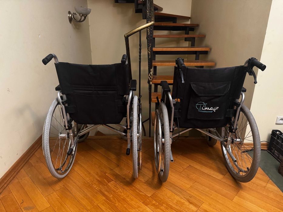 візок інвалідний 2 штуки Алюмінєві