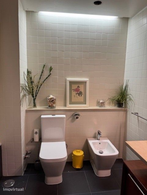 Apartamento t2 triplex na Rua do Zimbro