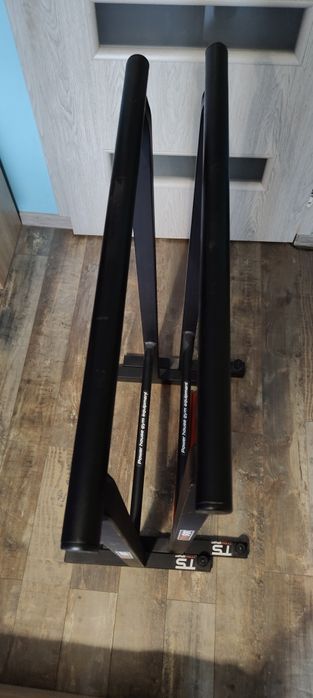 Poręcze do dipów i pompek