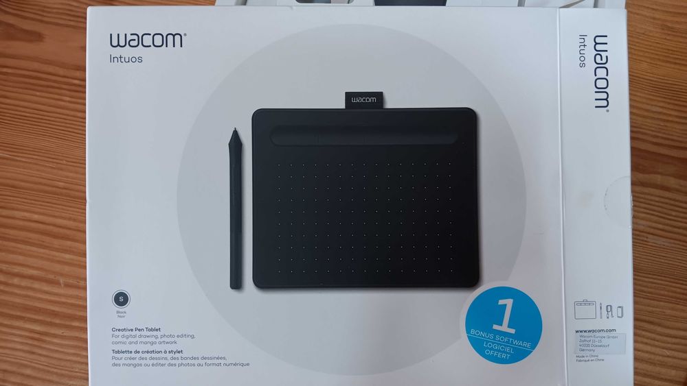 Wacom Intuos Digital Drawing Tablet (Free Shipping)64740796608513122