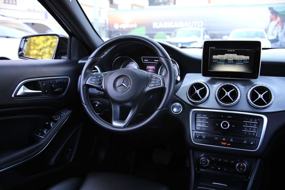 Mercedes-Benz GLA 2016