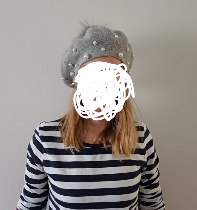 Czapka beret beretka z pomponem szary szarą z perłami