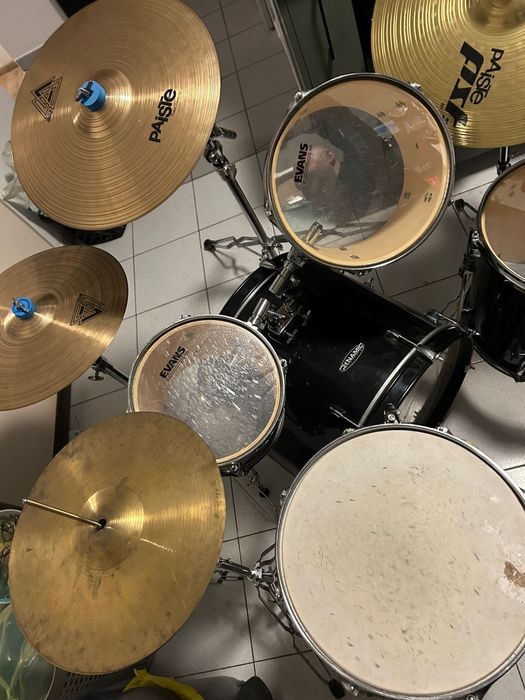 Perkusja akustyczna + talerze Paiste