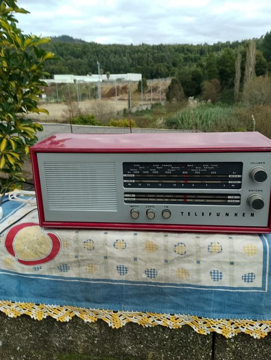 Radio antigo a valvulas