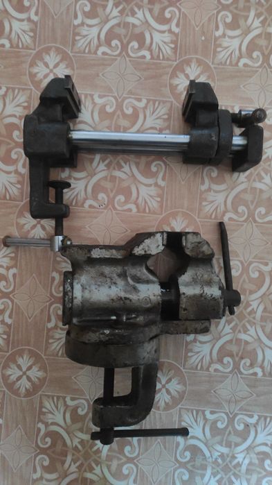 Тиски СССР Лещата СРСР Тіски Тески