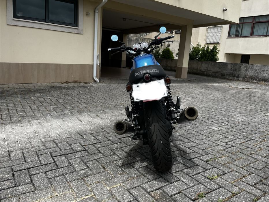 Moto Guzzi V7 II Special
