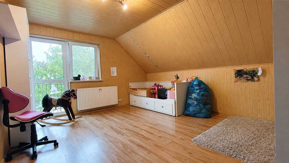 Dom z prywatnym stawem i działką 5000m2