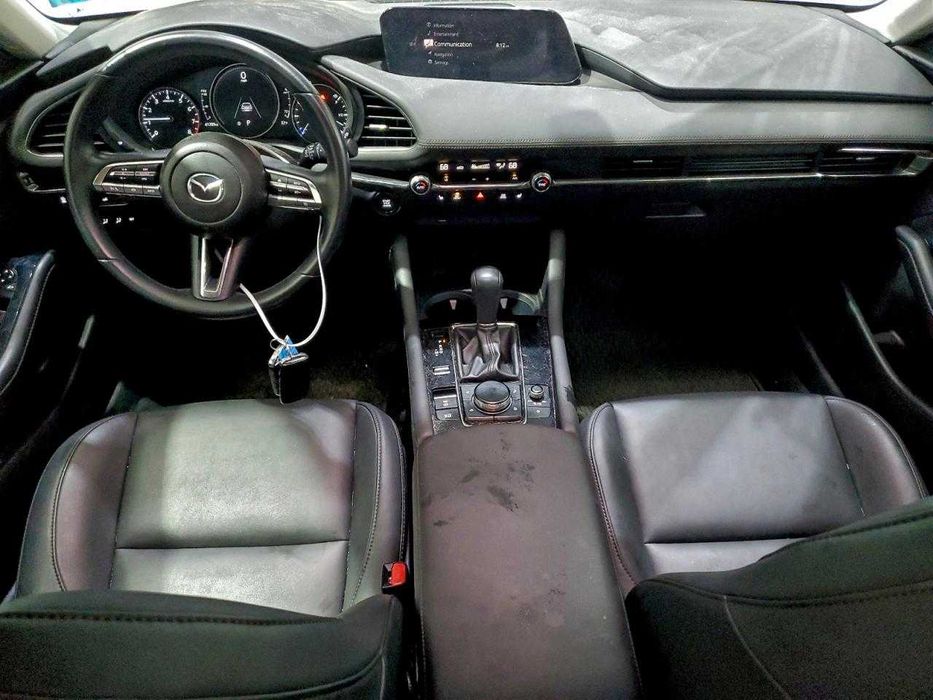 Mazda 3 Preferred 2021 .