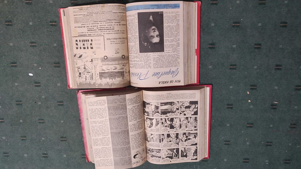 24 Revistas Espanholas Chicas encadernadas em 2 Volumes - Anos 50