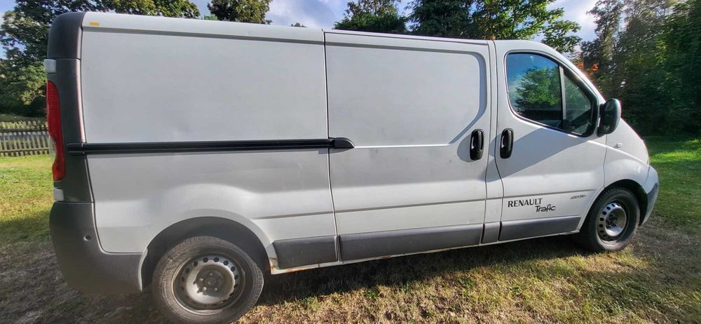 Renault trafic 2.0 dci l2h1 blaszak