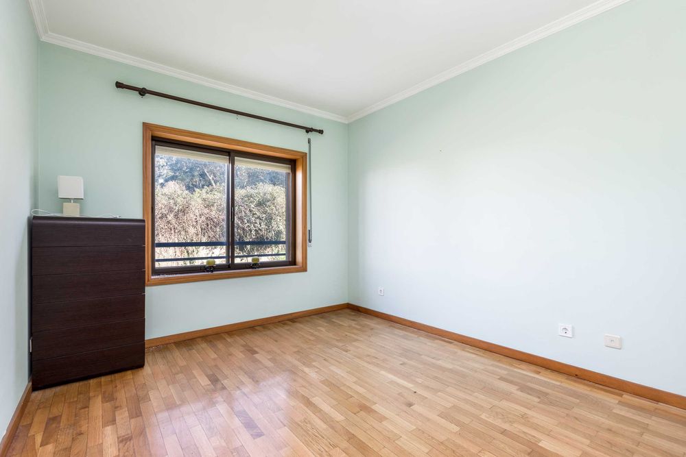 Arrenda-se apartamento T2, em Arcozelo, em Vila Nova de Gaia.